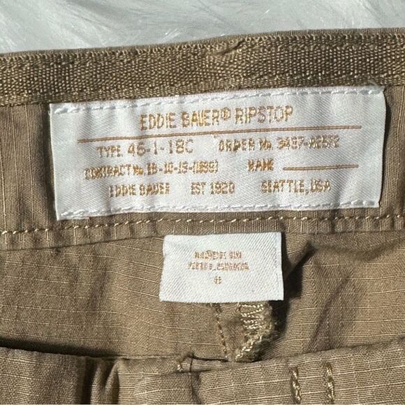 Eddie Bauer Tan Capris Lightweight Casual Wear - Picture 3 of 9